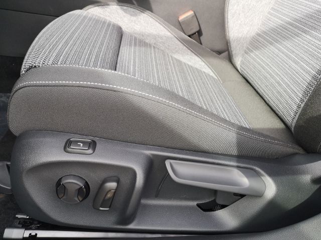 Fahrzeugabbildung SKODA Superb Combi 1.5 TSI DSG mHEV Selection AHK STAN
