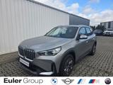 BMW iX1 xDrive 30 Aktivsitz HarmanKardon Parkassist. - silberne BMW iX1