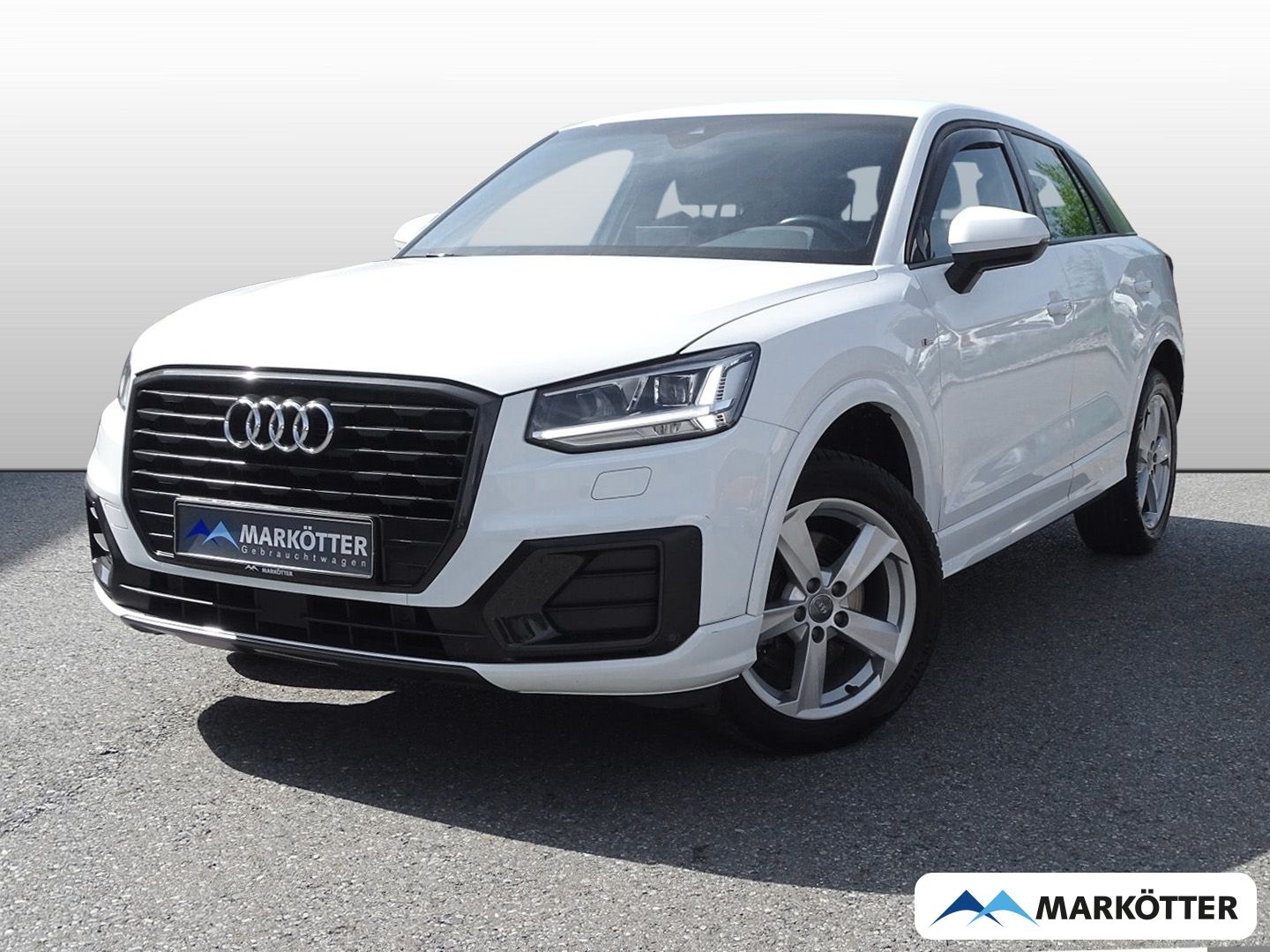 AUDI Q2 sport S-Line ultra ACC/NAVI/LED