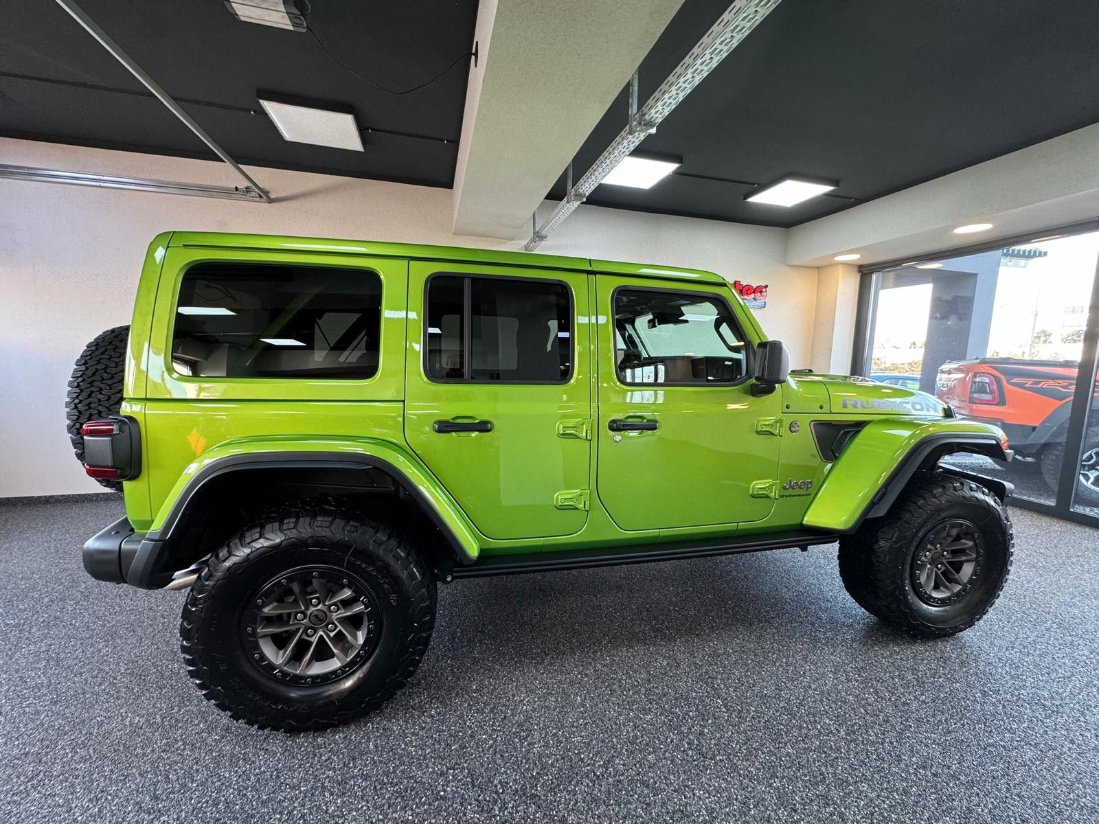 Fahrzeugabbildung Jeep 392 FINAL EDITION 6.4L-V8-WINDE-AHK 3.5To.