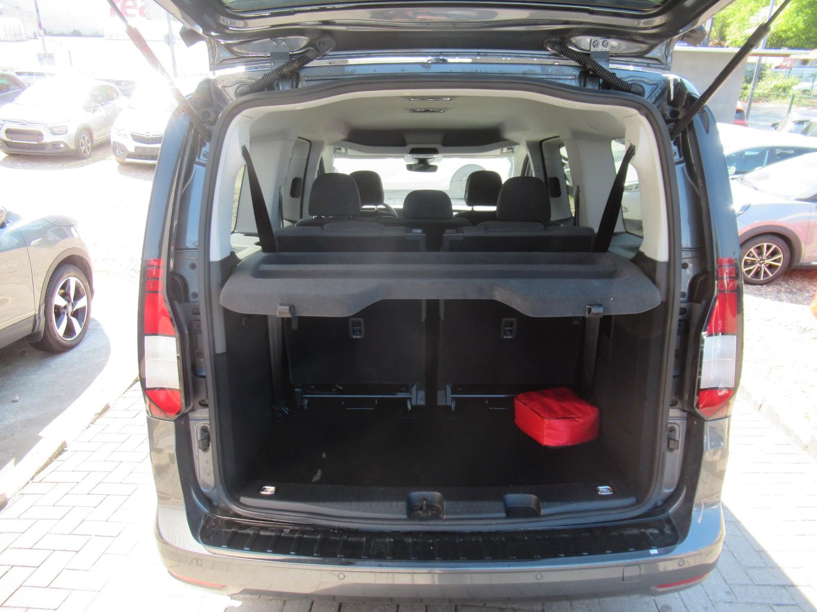 Volkswagen Caddy Basis Maxi 7 SITZER-NAVI-KAMERA-SHZ-1.HAND