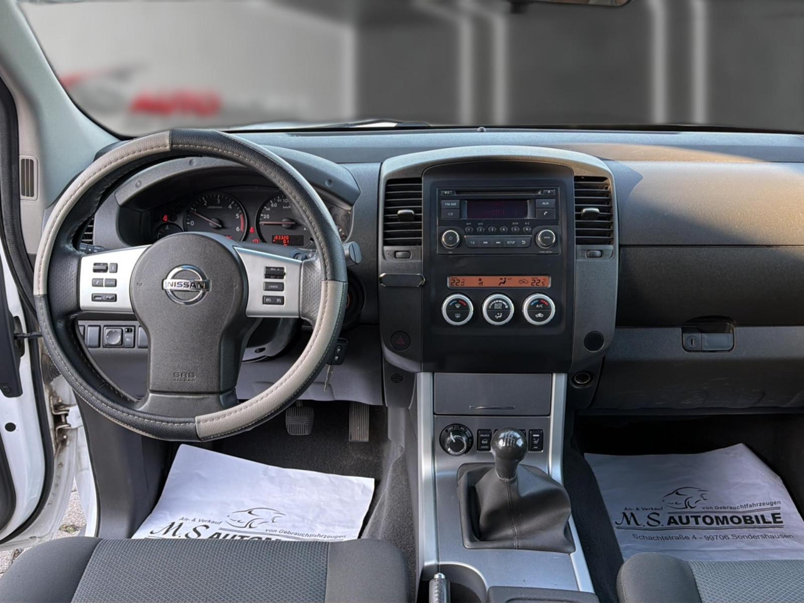 Nissan Navara King Cab SE 4x4 2.5 dCi 190 ch BVM / Attelage / Sièges chauffants / Régulateur de vitesse / 1ère main