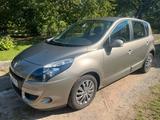 Renault Scenic BJ 2011, Benziner, 6-Gang S... - Renault Scenic: Kleinwagen