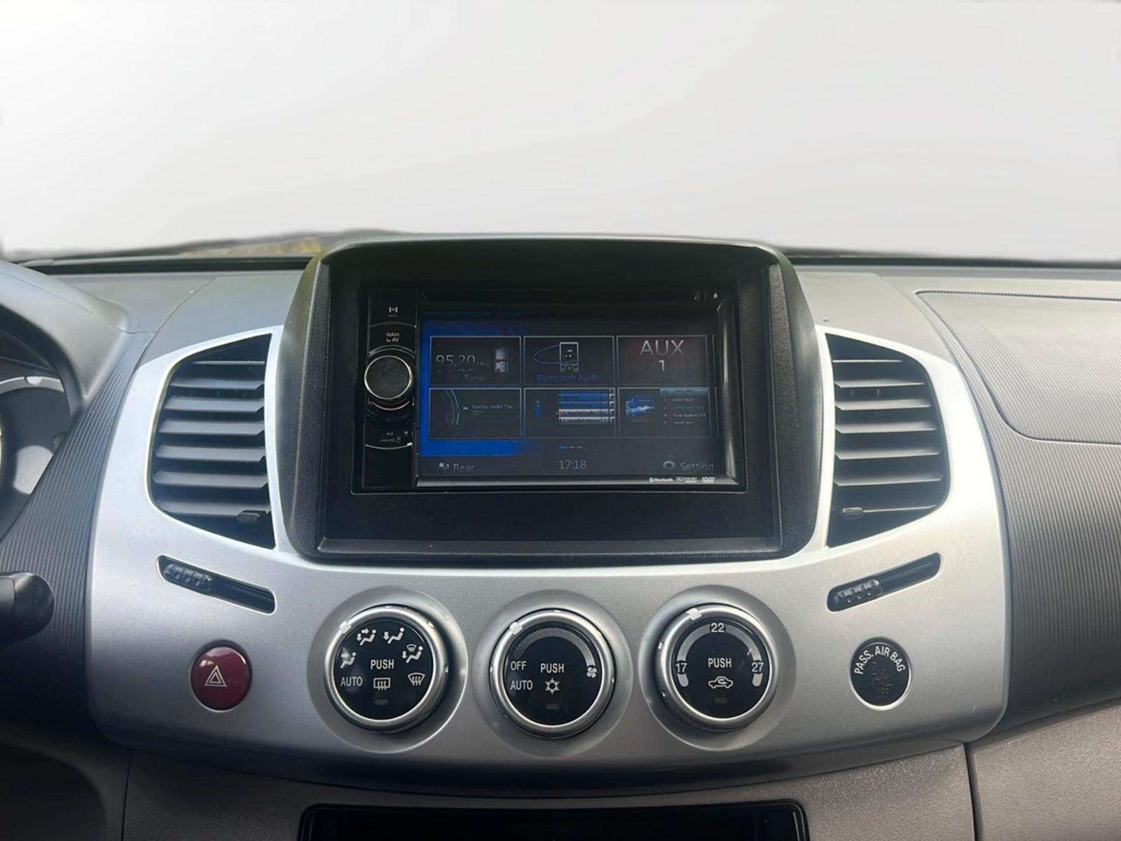Mitsubishi L200 Edition 20 DoKa*1HAND*HARDTOP*AHK*SHZ*