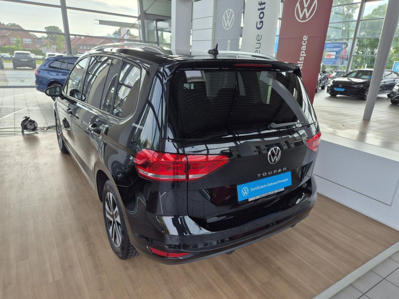 Volkswagen Touran ENERGY 1.5 TSI DSG Family KAMERA PANO foto 5