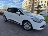 Renault  Clio 1.2 Sehr gepflegt, TÜV Neu, Bremsen neu - Renault Clio von privat