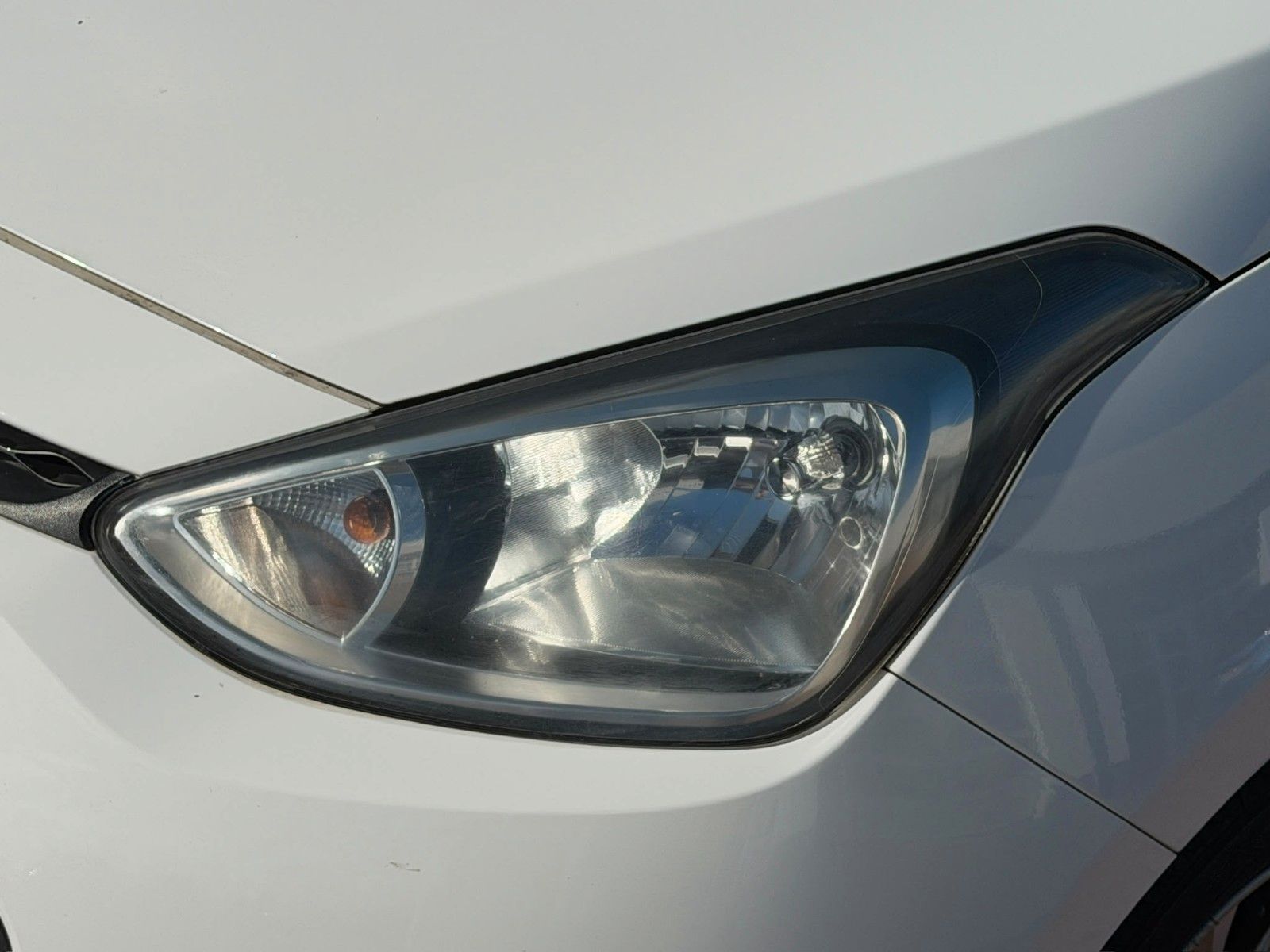 Fahrzeugabbildung Hyundai i10 1.0 Passion *Klima*Allwetter*Isofix*USB*AUX*