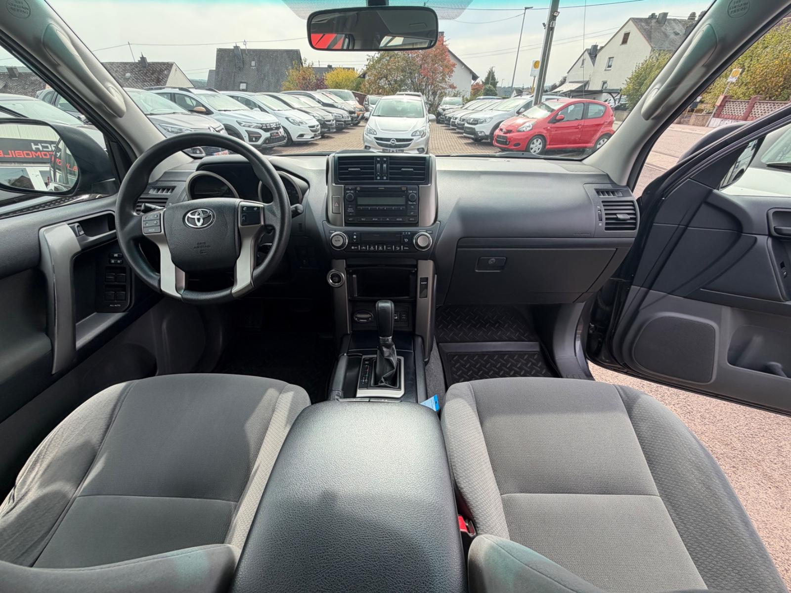 TOYOTA LAND CRUISER 173CH - 4X4 - BVA - PACK SPORT - CARNET D'ENTRETIEN DISPONIBLE