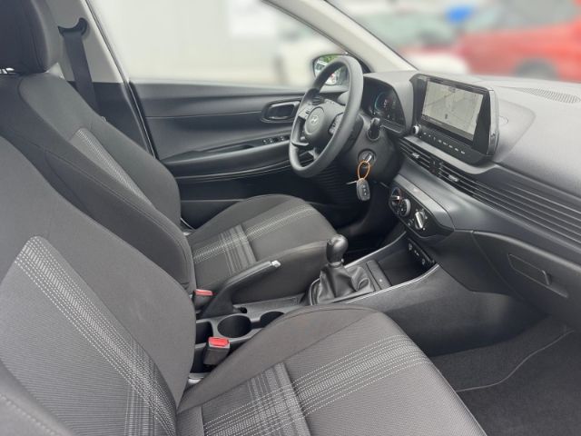 Fahrzeugabbildung Hyundai i20 FL (MY25) 1.2 Benzin (79 PS)  Select Navi Ap