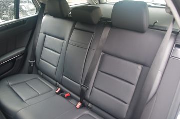 Mercedes E 220 - 5
