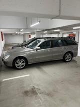 Mercedes-Benz S211 E 320 CDI 4MATIC  - Mercedes-Benz E 320: Cdi 4matic