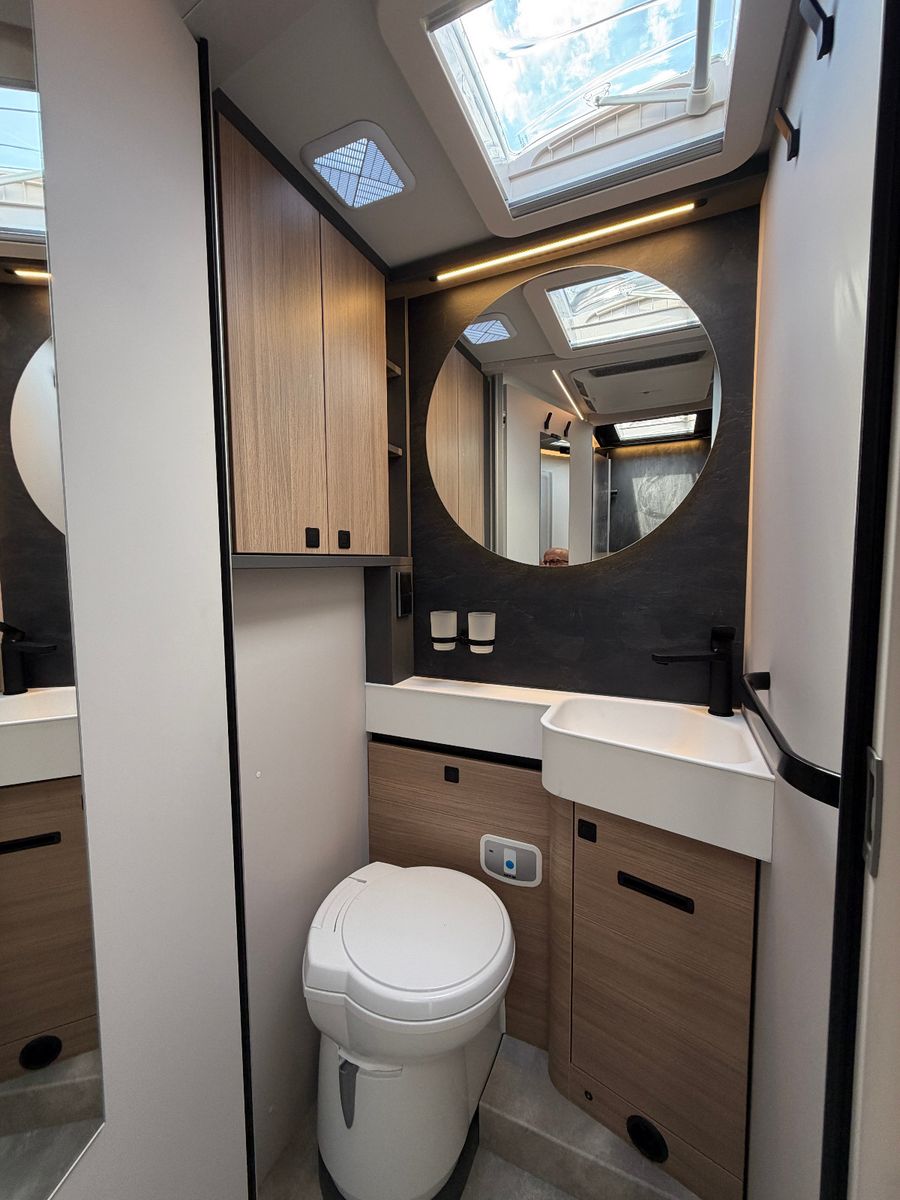 Fahrzeugabbildung HYMER / ERIBA / HYMERCAR B-Klasse MC-T 680 - 12.506€ Sparen!!!