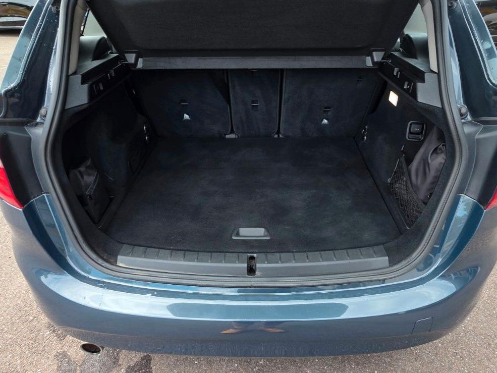 BMW 218 2015 — photo 9