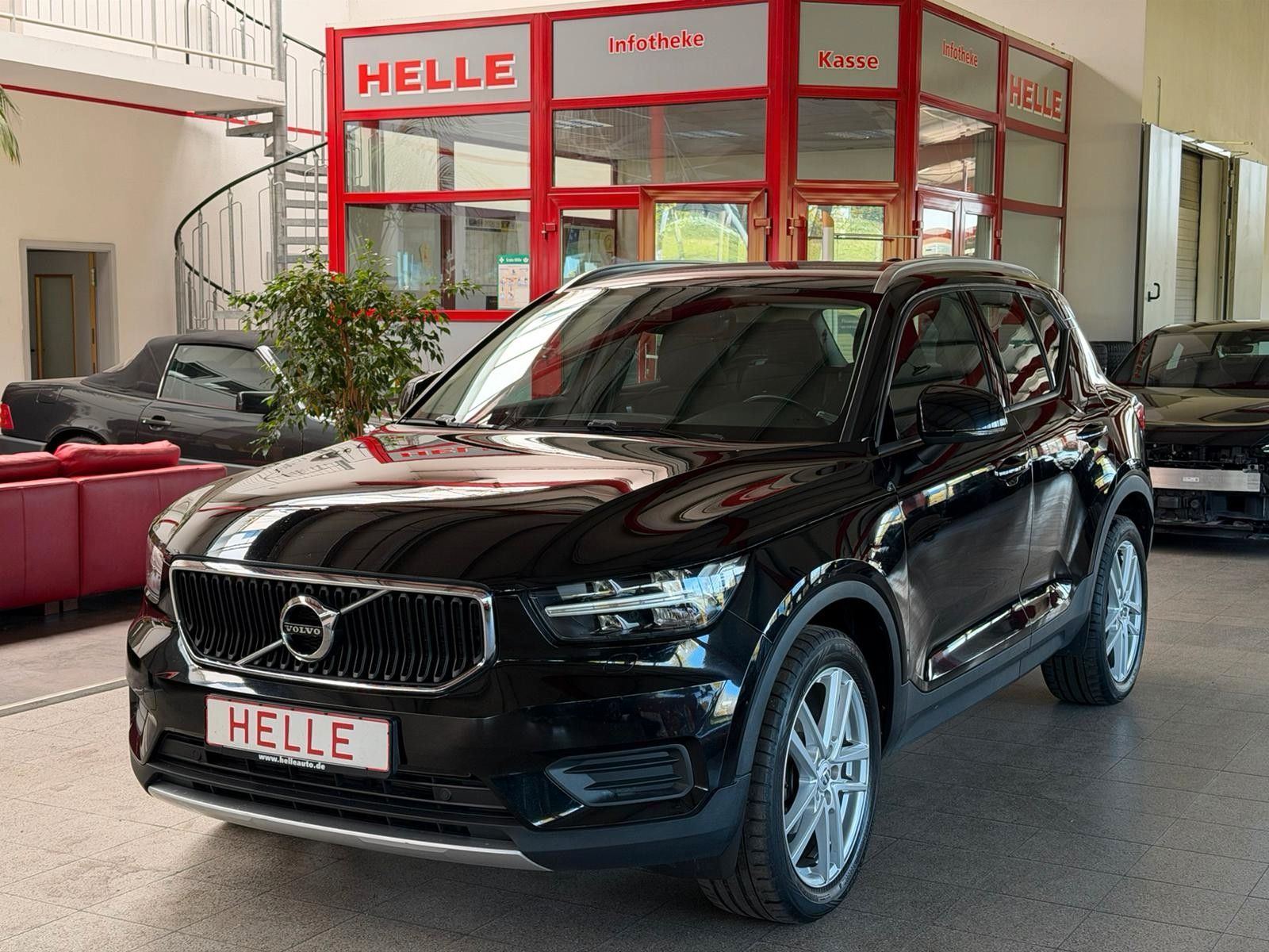 VOLVO XC 40