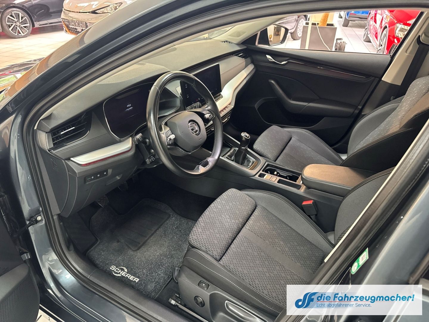 Fahrzeugabbildung SKODA Octavia Combi Clever Navi Digitales Cockpit LED
