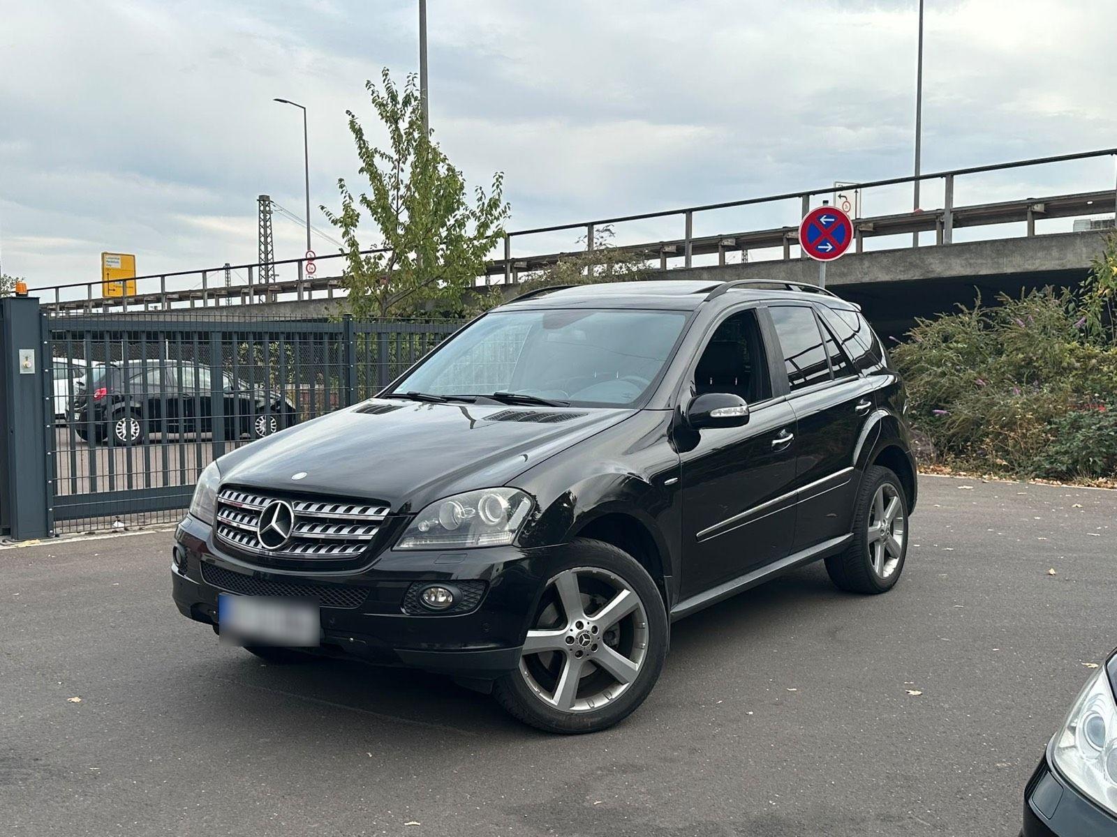 Mercedes-Benz ML 320