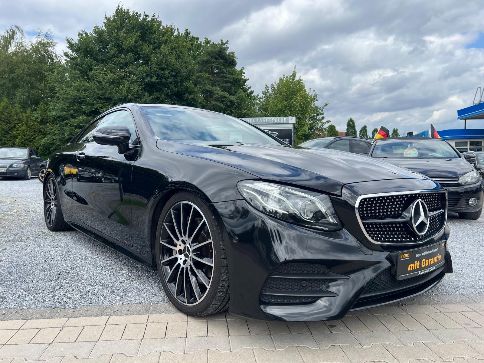 Mercedes-Benz E 300 E Coupe AMG Line Panorama Soft -Close