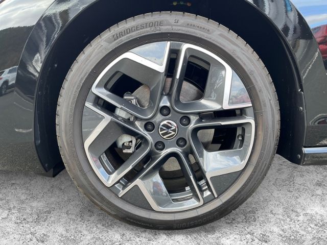 Fahrzeugabbildung Volkswagen Passat Elegance 2.0 TDI KLIMA LED NAVI ALU