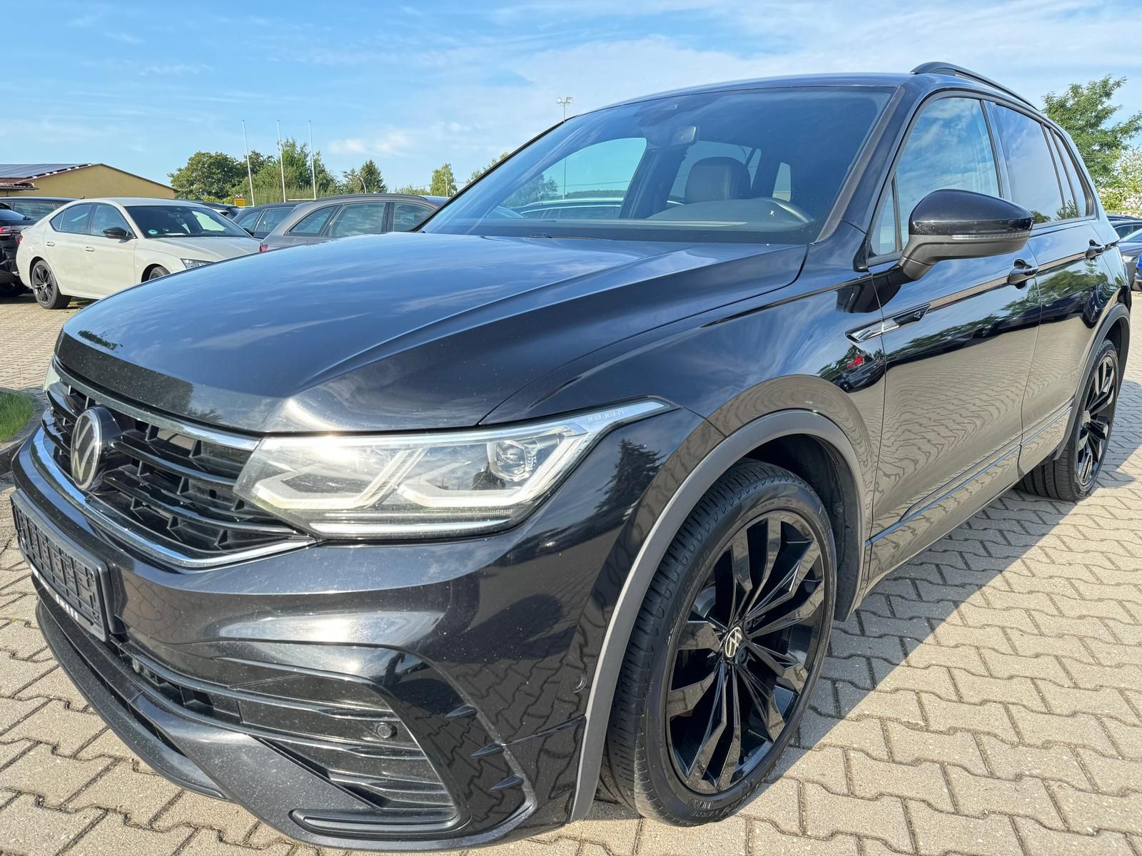 Volkswagen Tiguan 2.0 R-Line 4M Black Leder ACC ParkAss 360