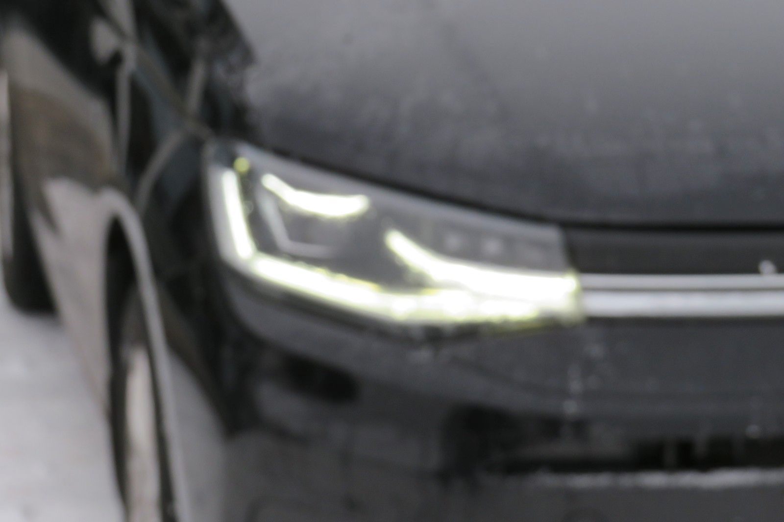 Fahrzeugabbildung Volkswagen Caddy Life DSG NAVI PDC SITZHEIZUNG 1.HD