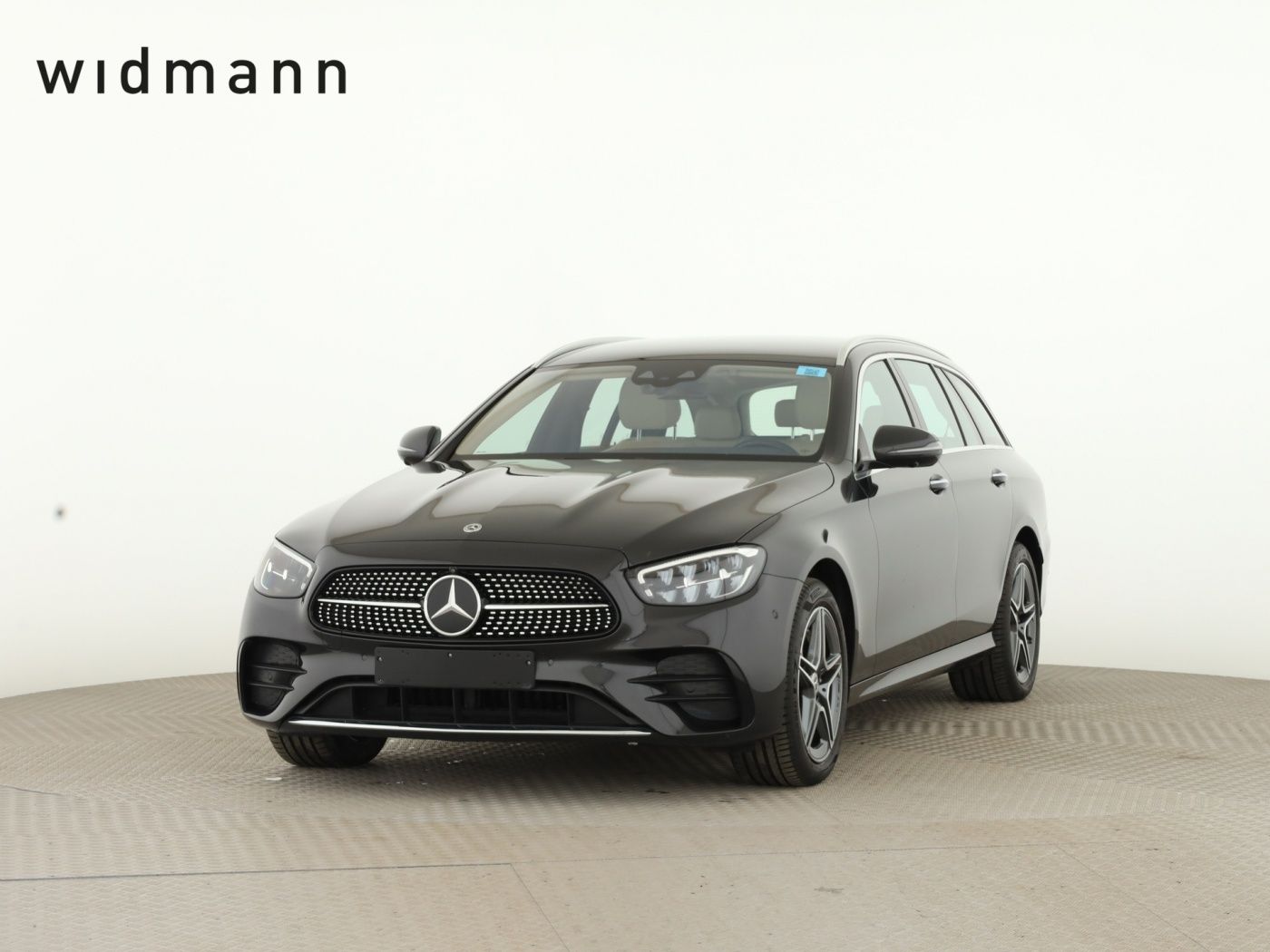 Mercedes-Benz E 300 de 4M T AMG*AHK*Distronic*360°Kamera*Keyl.