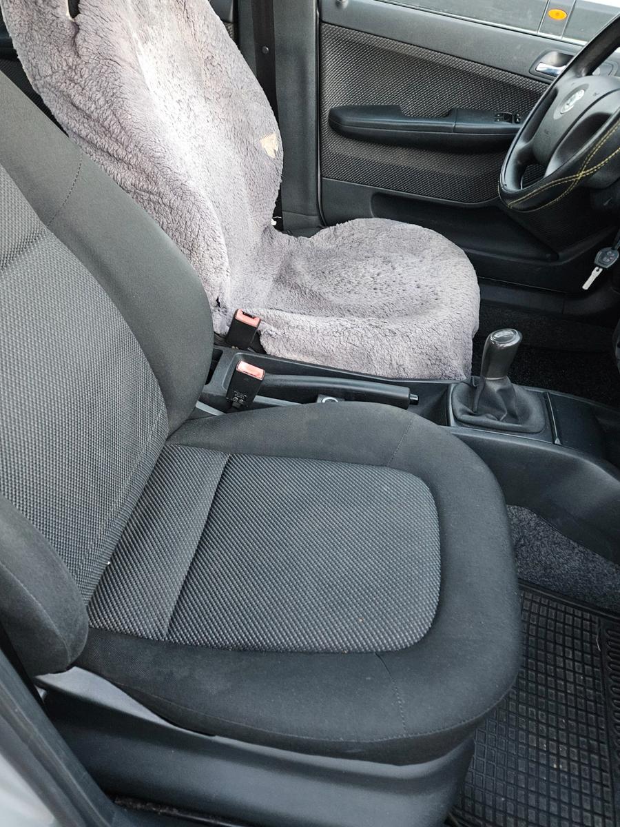 Skoda Fabia 2007 — photo 17