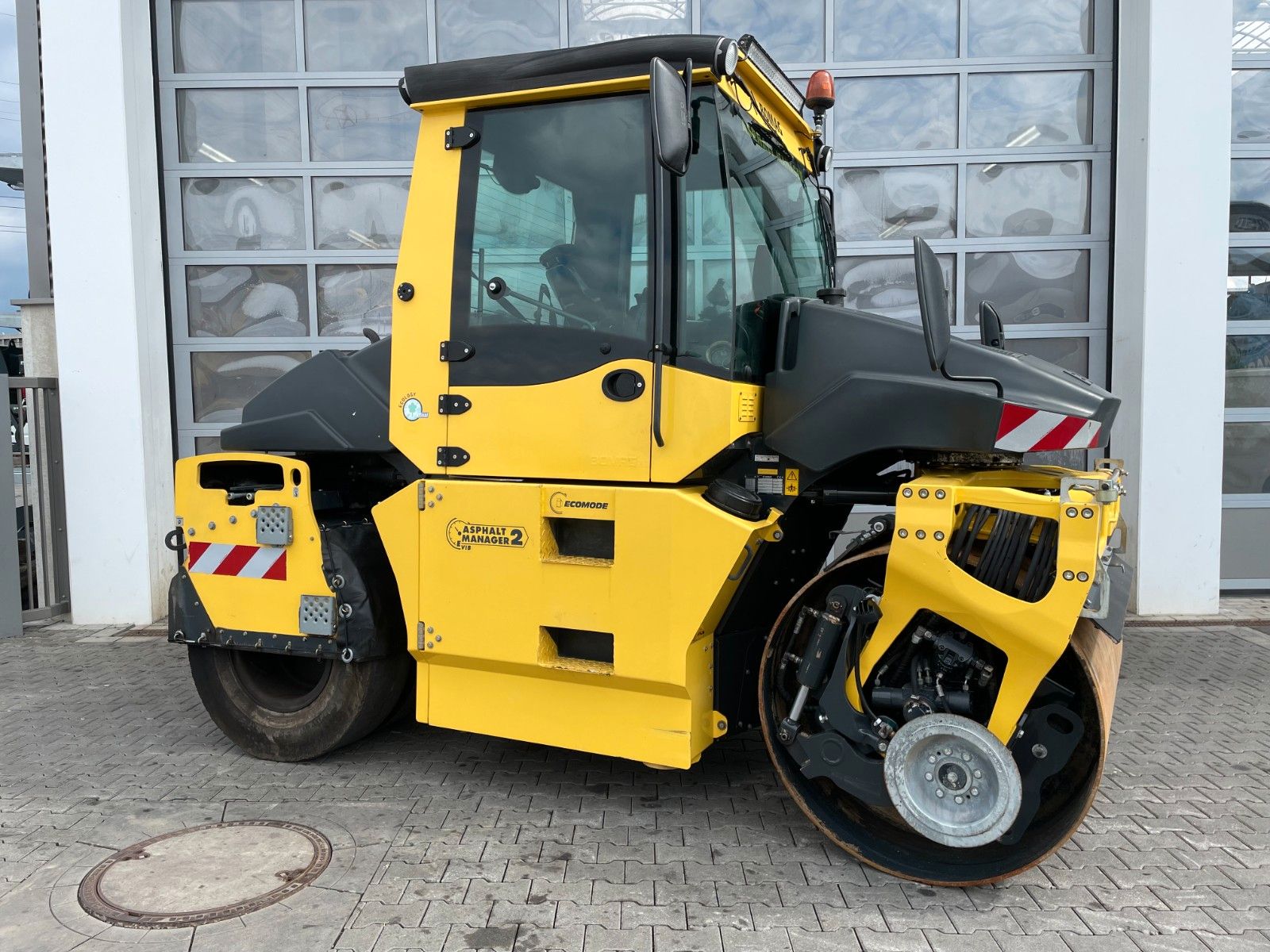 Fahrzeugabbildung BOMAG BW 154 ACP-4i AM / nur 1.459h / Asphalt Manager