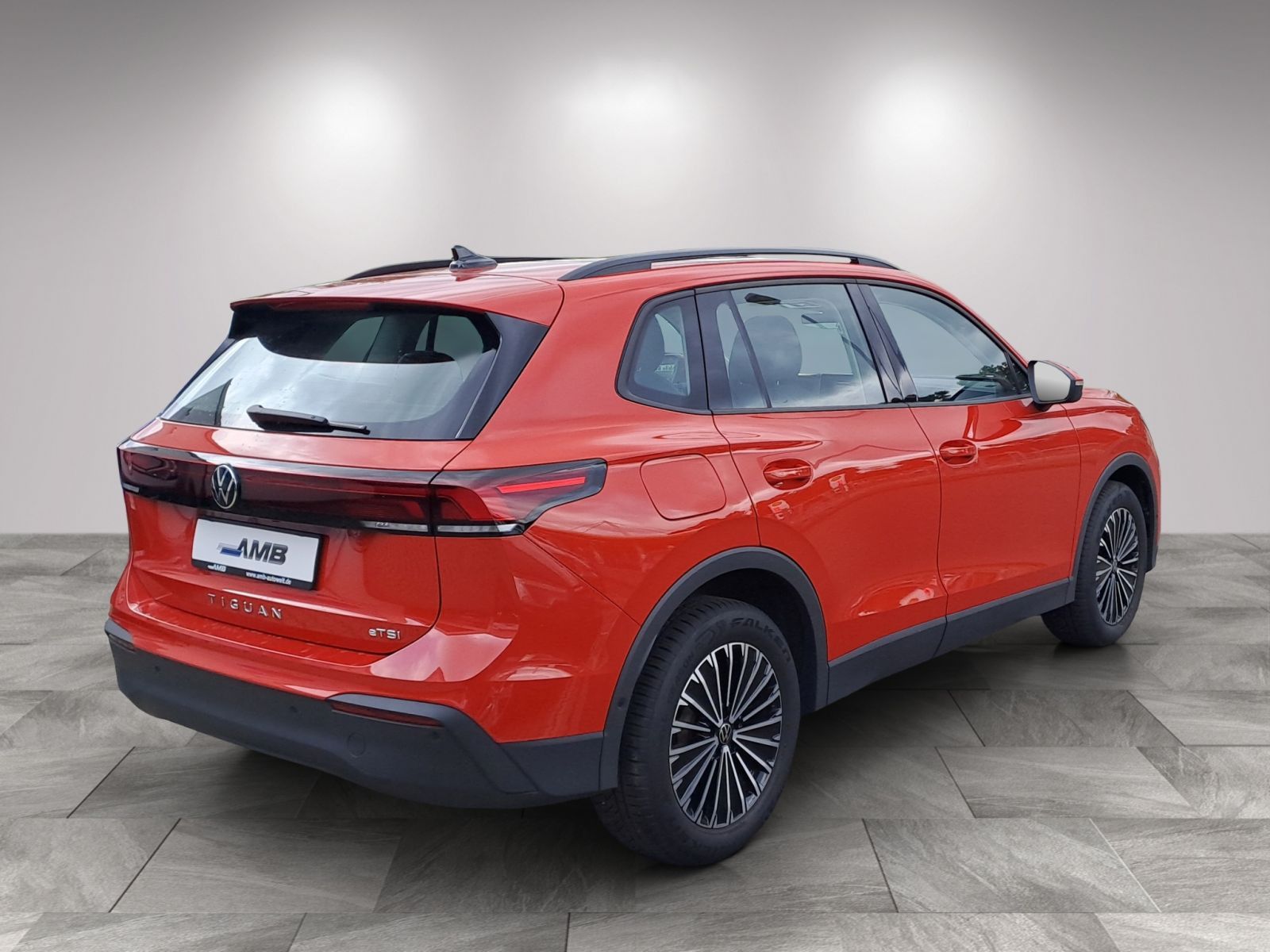 Volkswagen Tiguan Life 1.5 eTSI AHK LED Pano 360° 10.30Gara foto 3