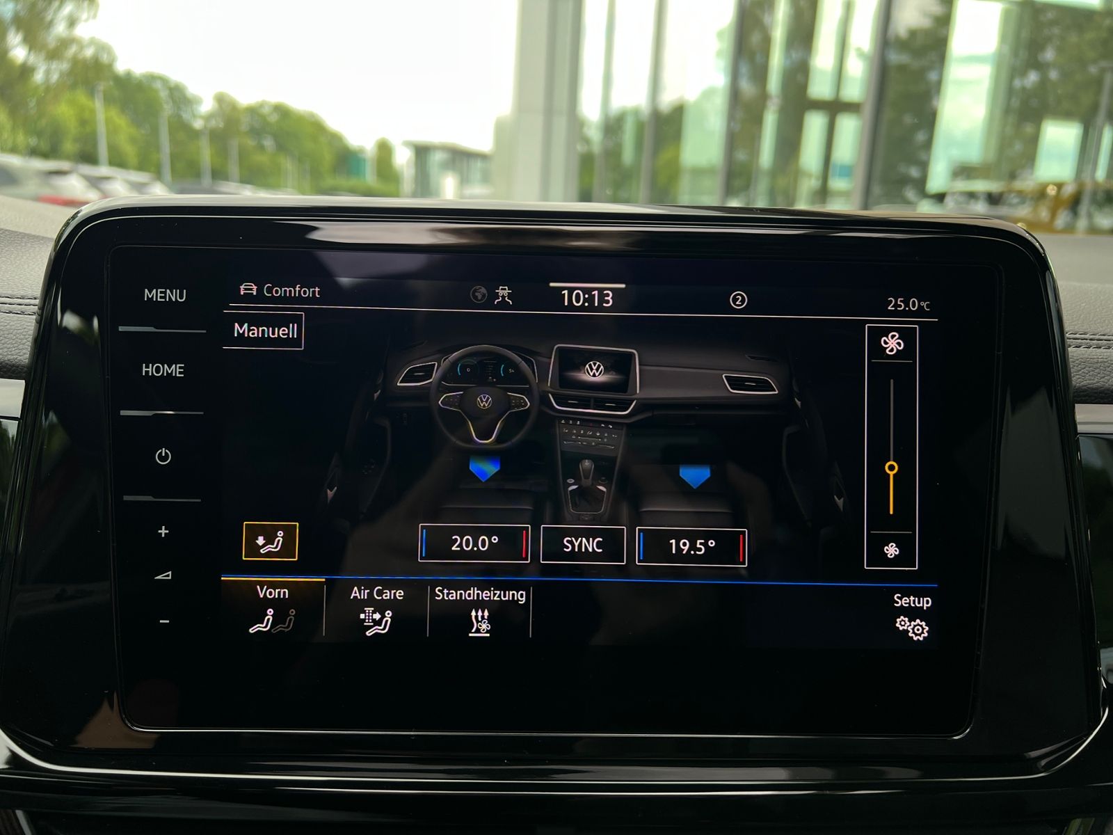 Fahrzeugabbildung Volkswagen T-Roc R-Line 2.0 TDI DSG 4Motion *AHK, BlackStyl