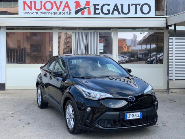 Toyota TOYOTA C-HR 1.8 Hybrid E-CVT Business