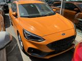 Ford Focus ST R.Cam Navi BLIS Matrix-LED ACC - Ford Focus: Orange, ST