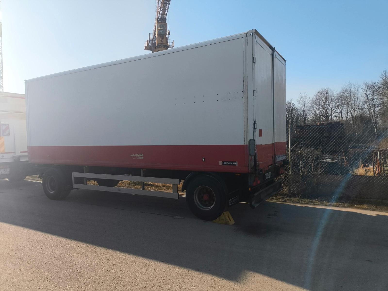 Andere E18 Koffer Durchlader