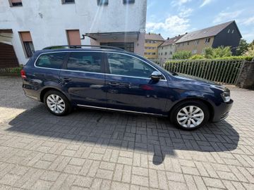 Volkswagen Passat Variant - 4