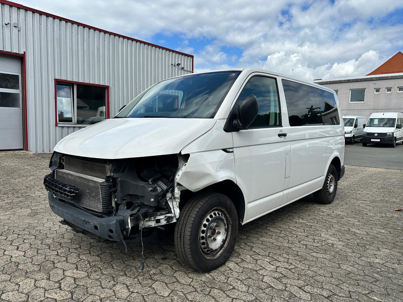 Volkswagen T6 Transporter DSG 9 Sitzer  Motor läuft KLIMA