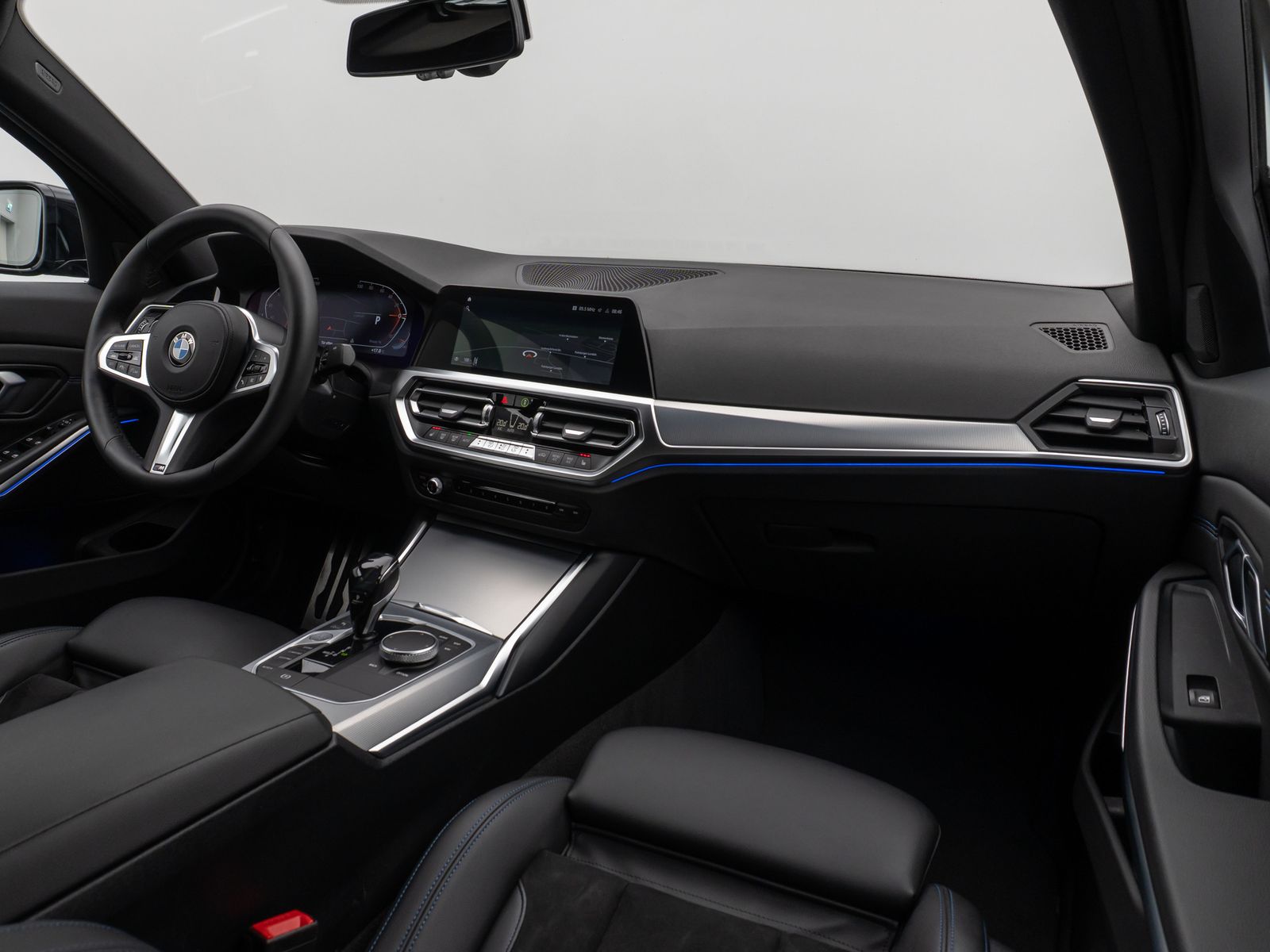 Fahrzeugabbildung BMW 330i xD M Sport Kamer DAB HiFi Stop&Go Alarm 19"