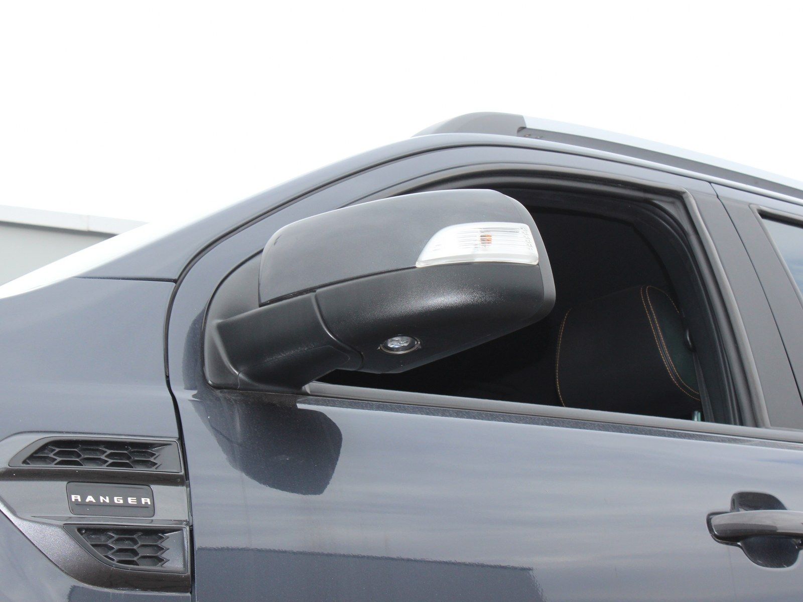 Fahrzeugabbildung Ford Ranger Wildtrak Doppelkabine 4x4 2,0 TDCi