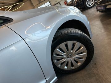 Volkswagen Golf VII Variant Trendline BMT *Navi*