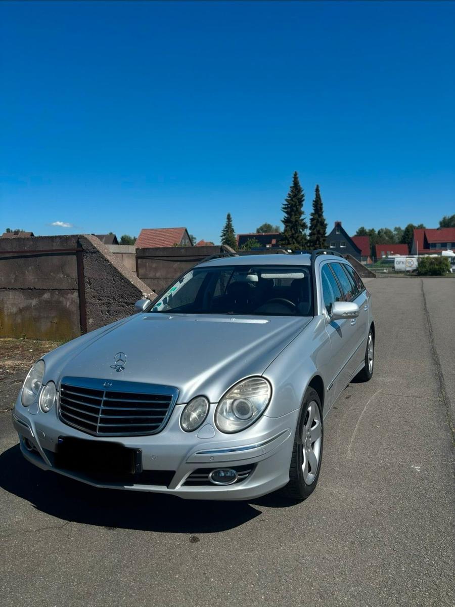 Mercedes-Benz E 320