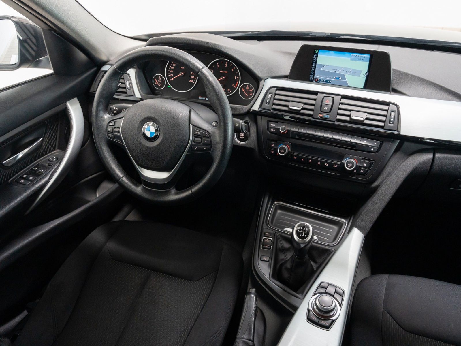 Fahrzeugabbildung BMW 316d PDC Xenon NaviBusiness GeschwindigReg Klima