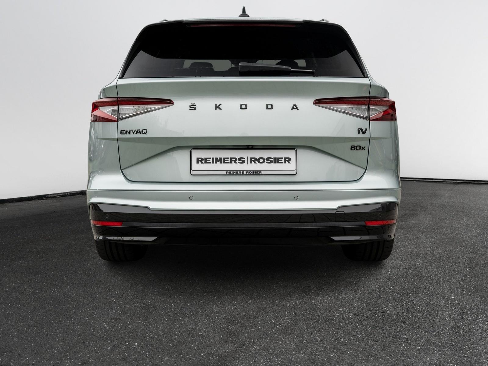 Skoda ENYAQ iV 80x DCC AHK Leder Navi W-Pumpe el.Heck