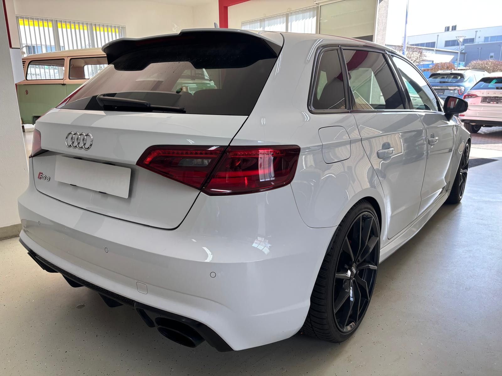 Fahrzeugabbildung Audi RS3 2.5TFSI quattro noOPF*B&O*Carbon*280kmh*LED