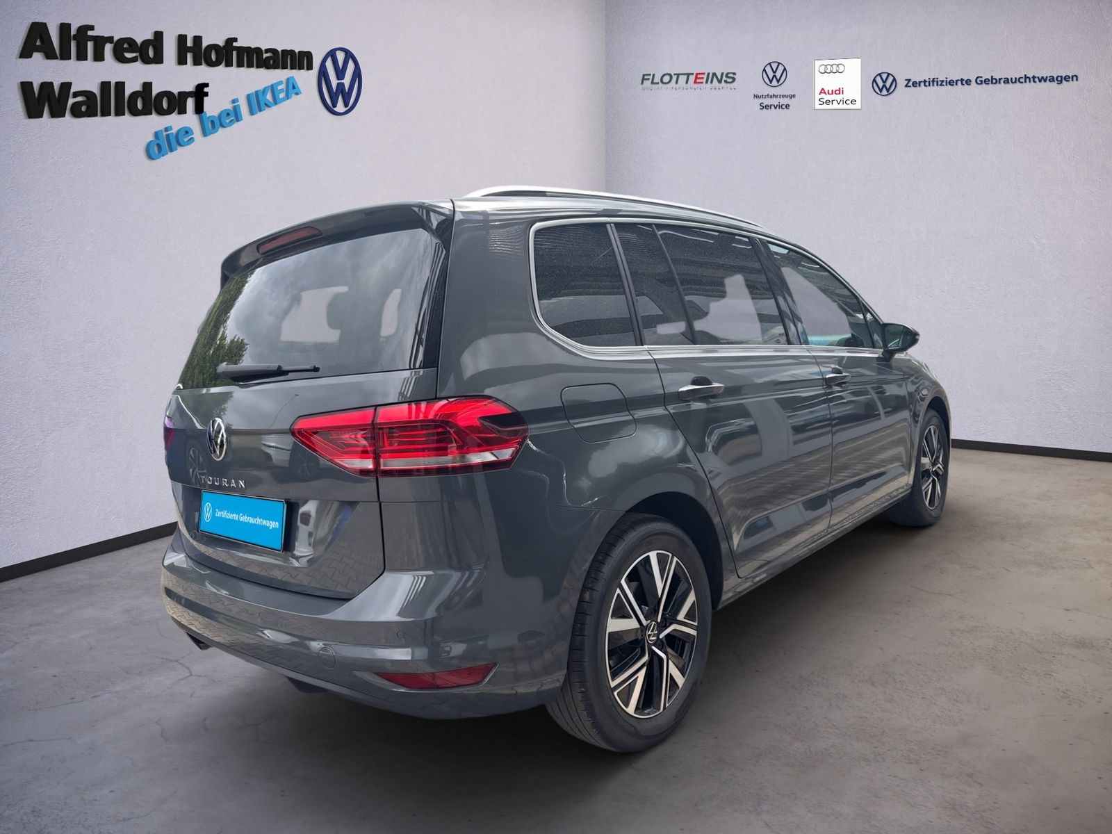 Volkswagen Touran Highline 2.0 TDI DSG AHK NAVI ACC foto 4
