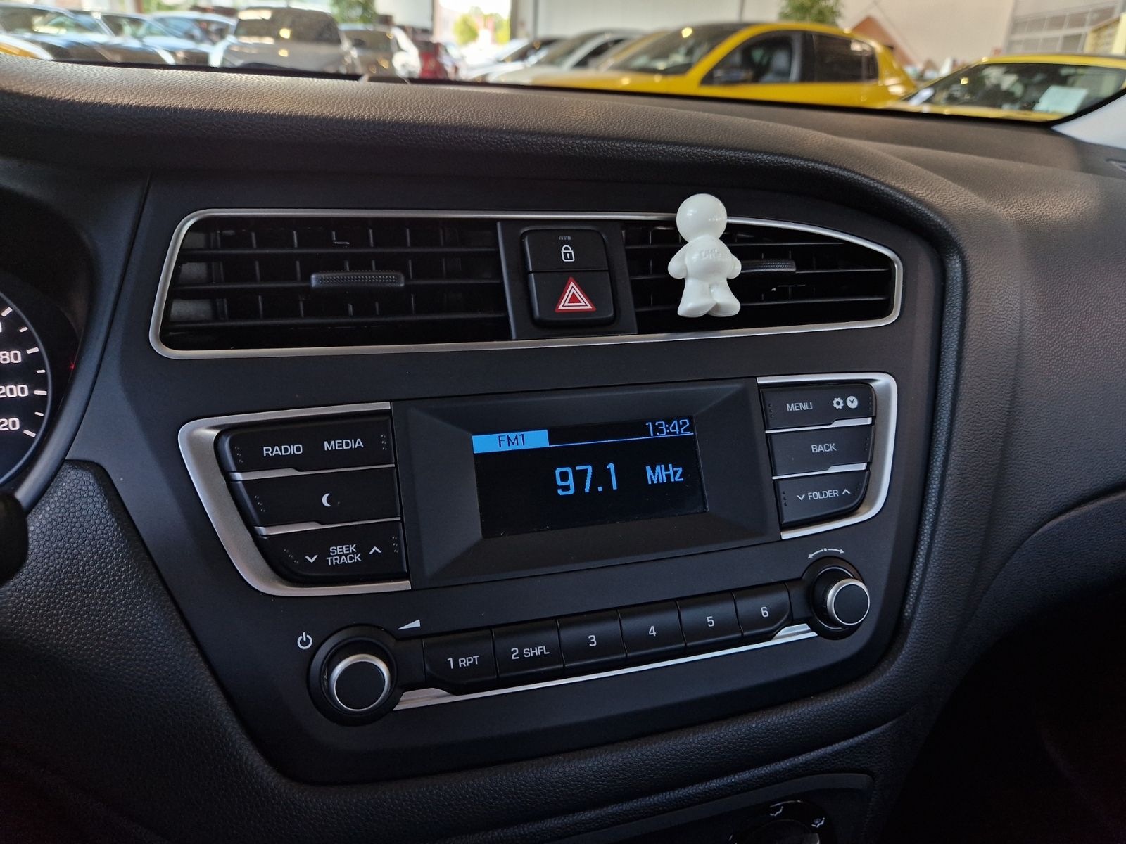 Fahrzeugabbildung Hyundai i20 Pure KLIMA