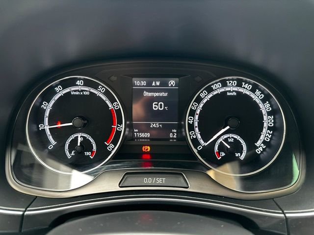 Fabia Combi Clever Best of LED;ACC;NAV,PDC;PANO