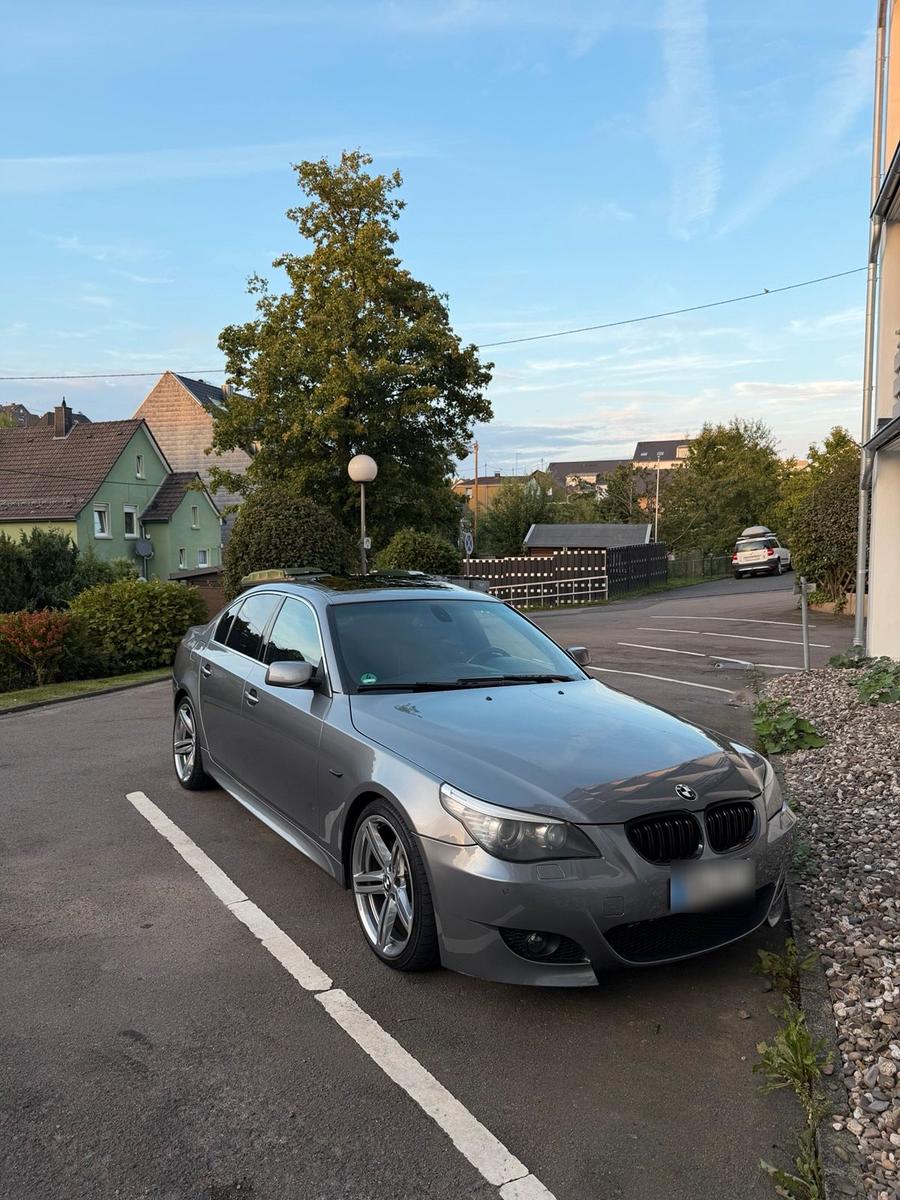 BMW 525