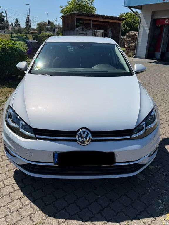 Image of Volkswagen Golf