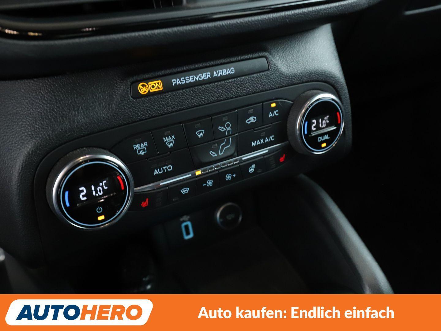 Ford Focus 1.5 EcoBoost ST-Line*NAVI*LED*SPUR*PDC*SHZ