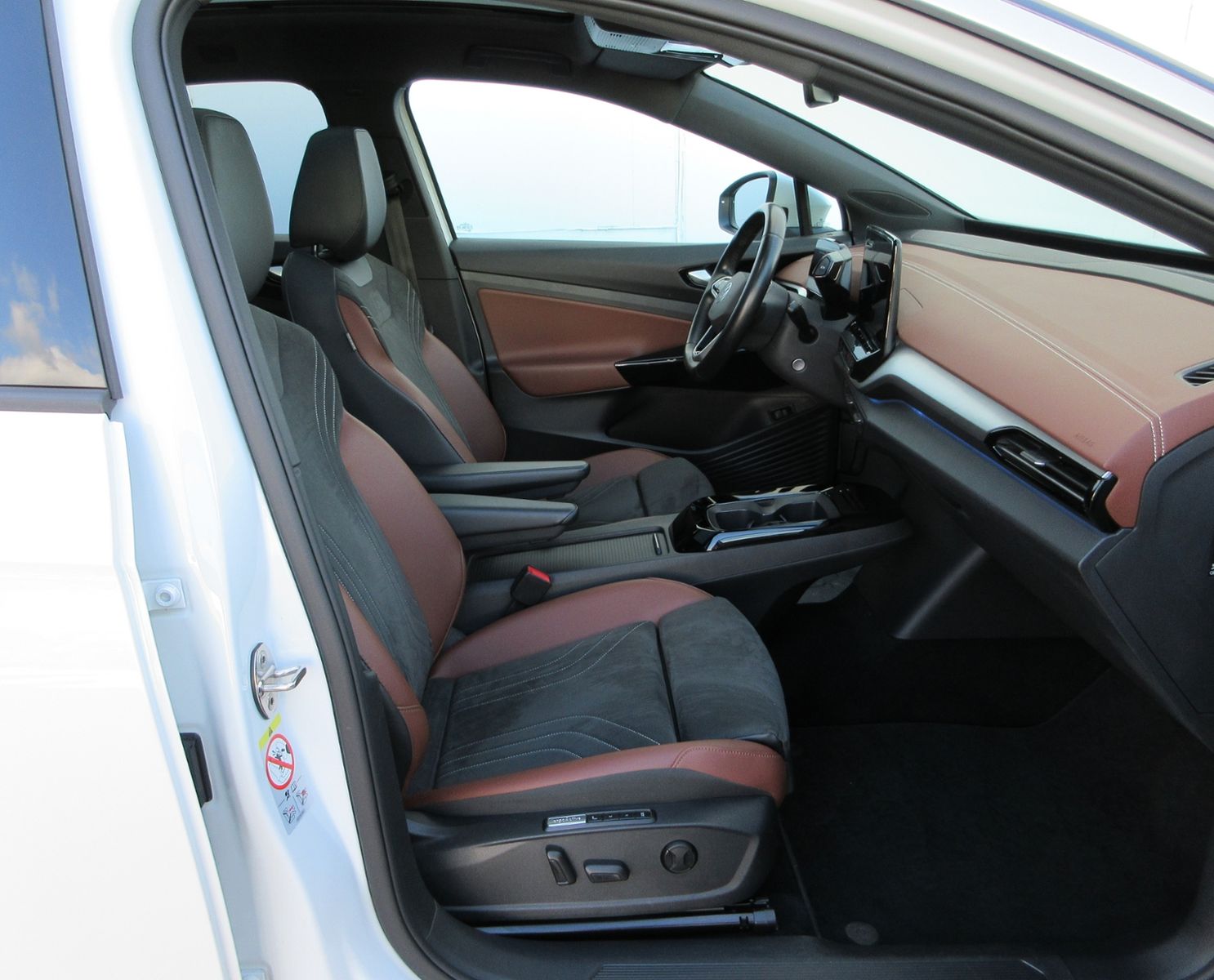 ID.5 Pro Performance 204 PS VOLL WÄRMEPUMPE/AHK/