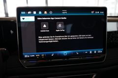 VW Tiguan 1.5 eTSI R-Line | Pano | HuD | AHK | 20" VW Tiguan 1.5 eTSI R-Line | Pano | HuD | AHK | 20"