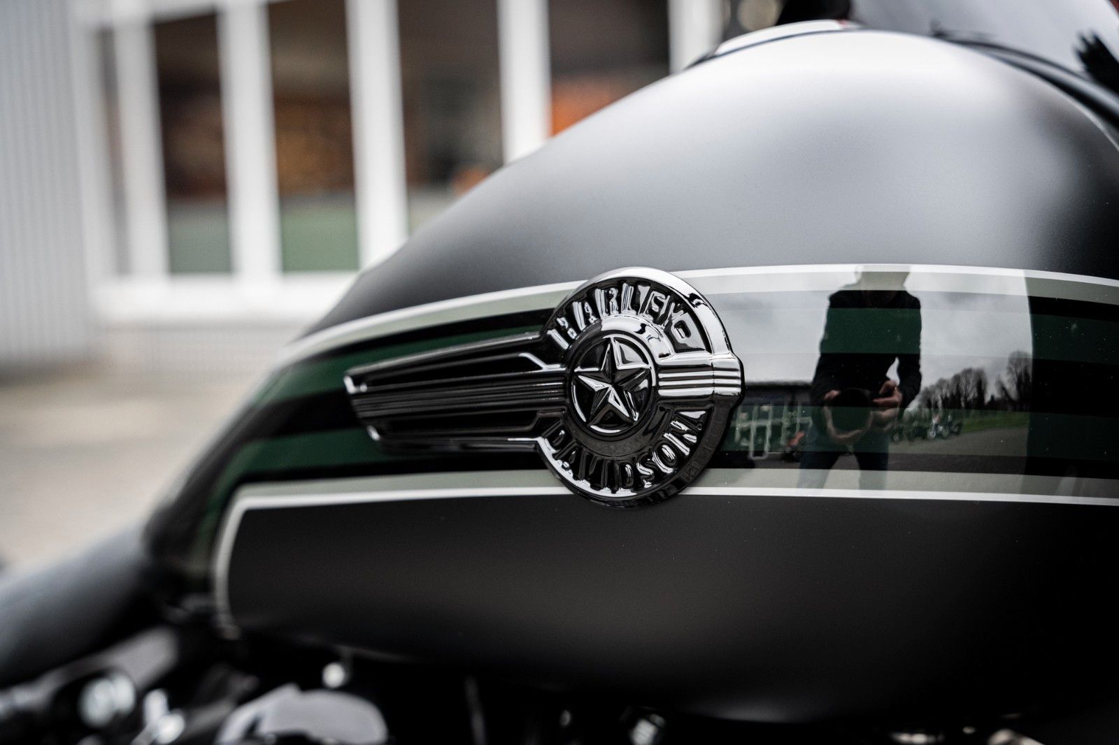 Fahrzeugabbildung Harley-Davidson DARK FAT BOY FLFBS 114 MY24 -JEKILL&HYDE-